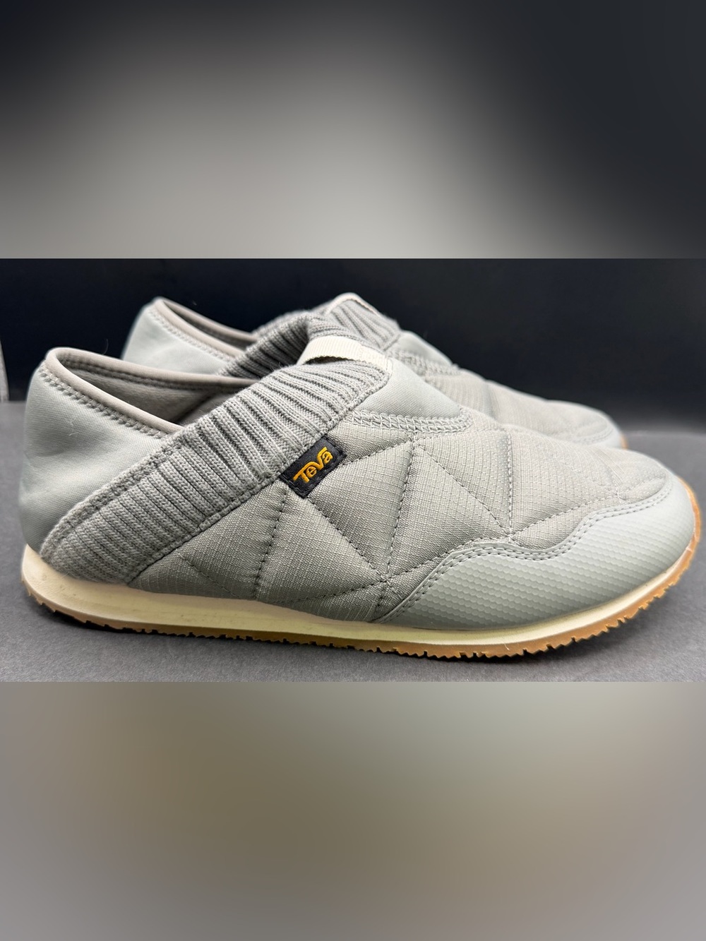 Teva - ReEmber Women's Quilted Slip-On Sneakers in Light Gray- Size:9 - Picture 2 of 8